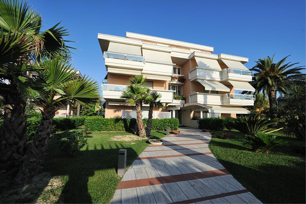 Residence Le Palme Grottammare Exterior foto